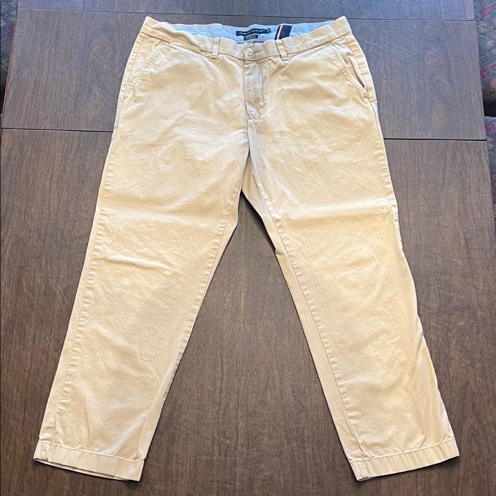 Men's Tommy Hilfiger Custom Fit 36x30 Beige Khakis